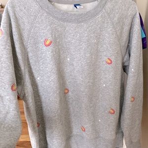 Grey Old Navy crew neck sweatshirt